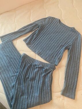 Ribbed Two-Piece  Set in Heather Blue